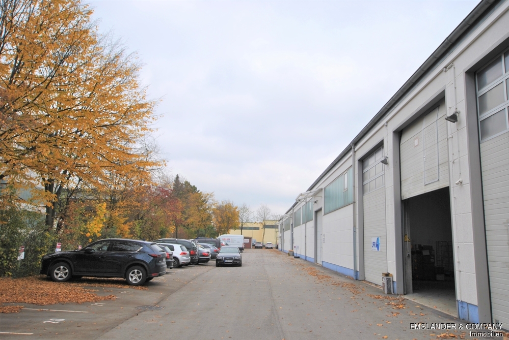 E & Co. - VERMIETET ! Funktionale, ebenerdige Lagerhalle mit großem