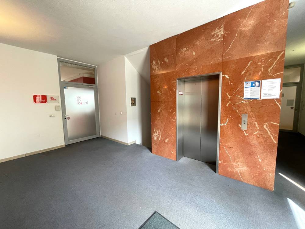 Aufzug - Treppenhaus
