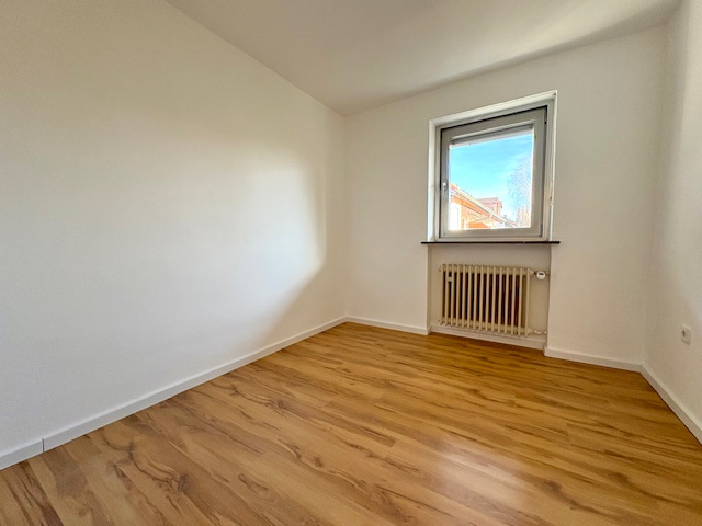 Büro-(Kinderzimmer)