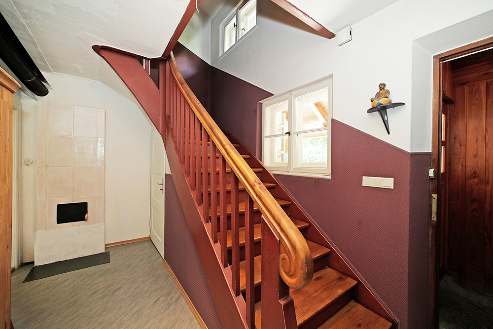 Eingang und Treppe