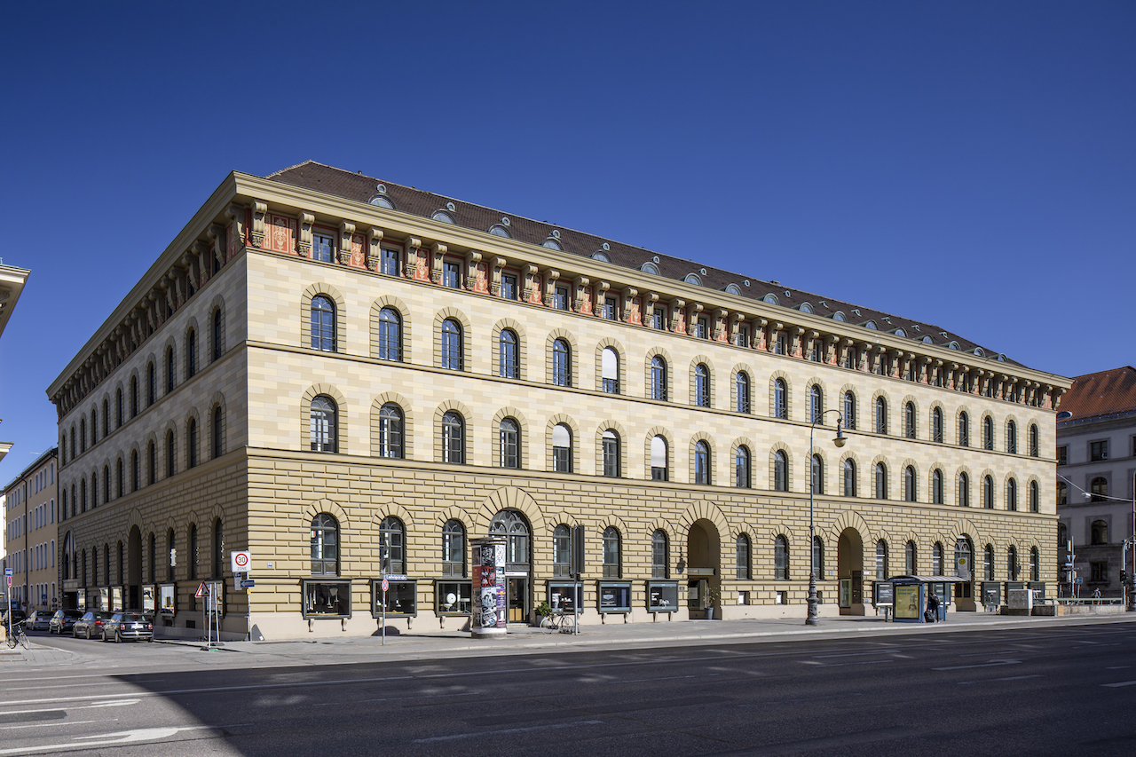 Gebäude